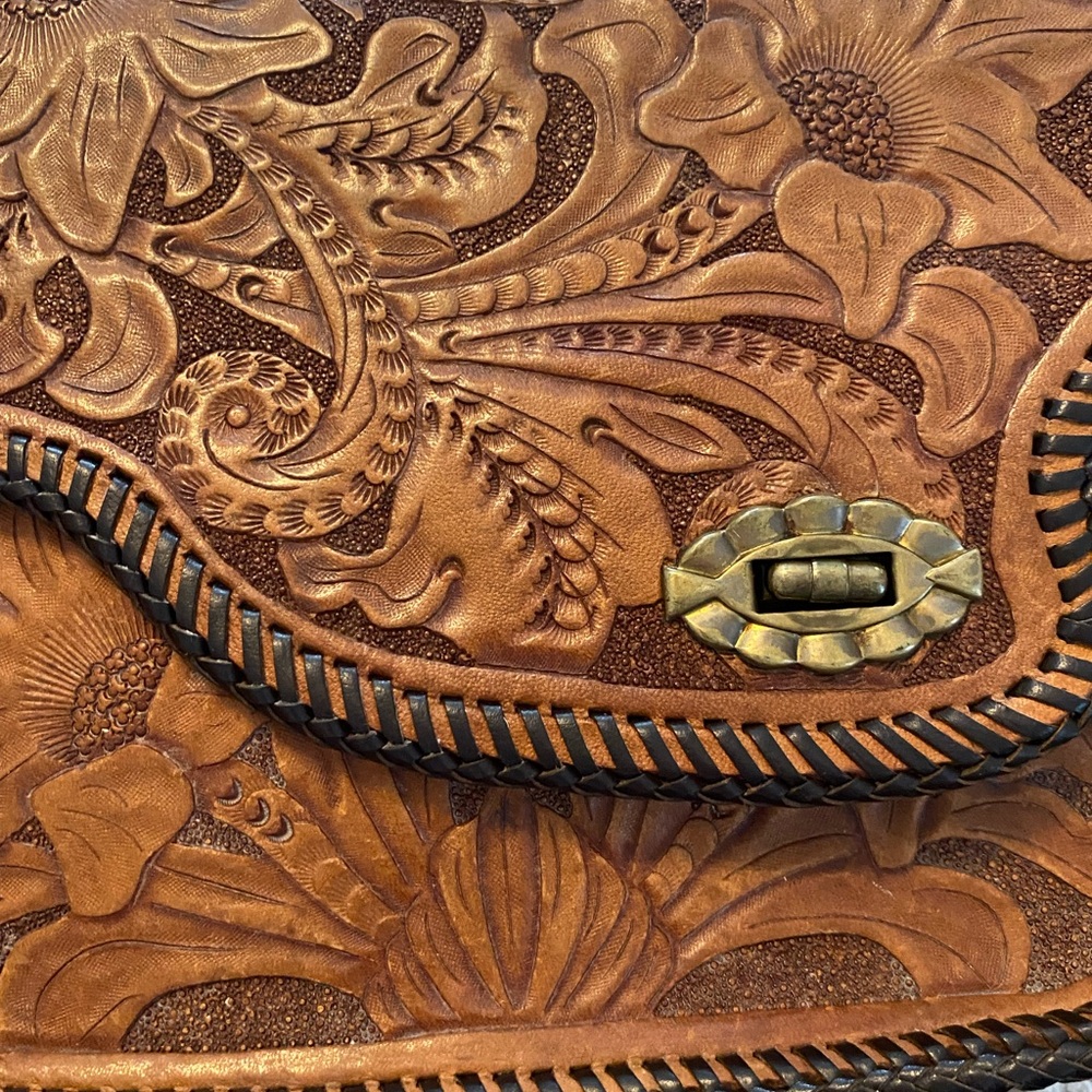 Vintage Oak leaf tooled bag.